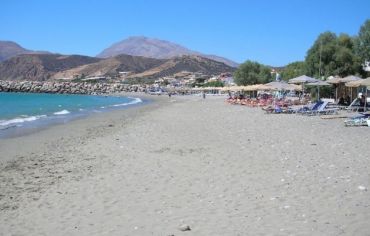 Kokkinos Pyrgos beach